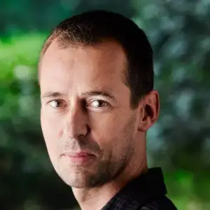 Alexander Hart - Author Photo